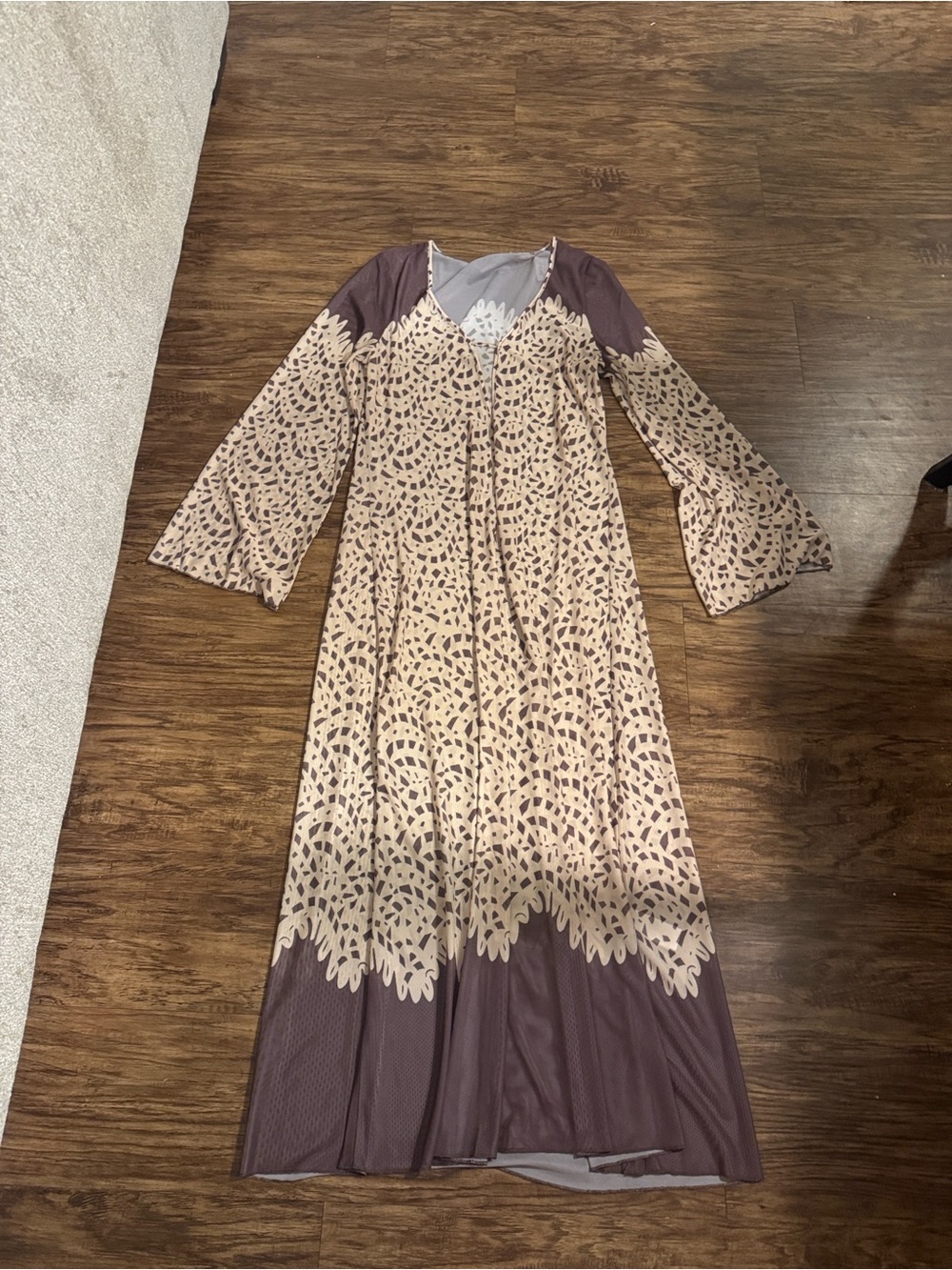 NWT Caroline constas dress size large